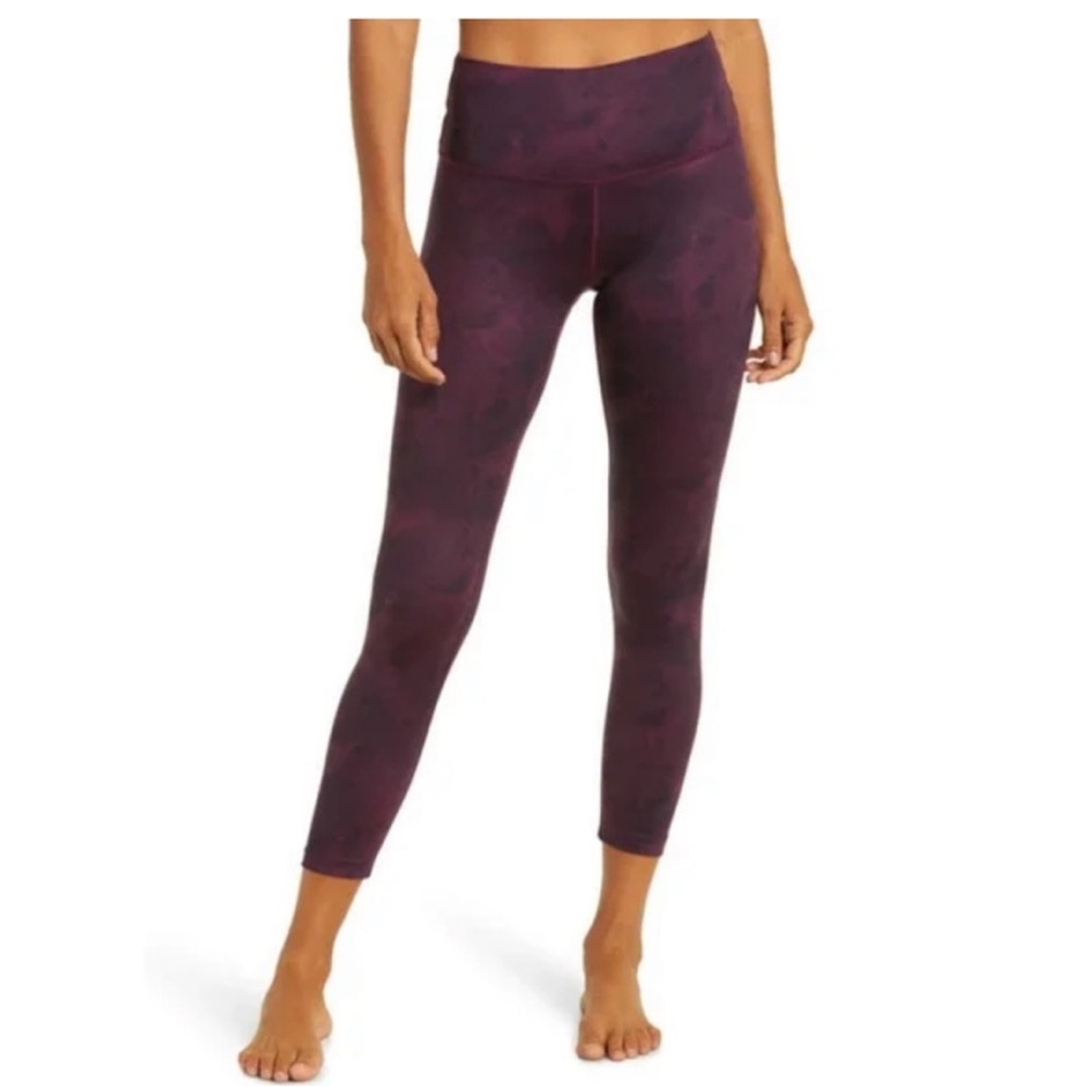 Zella Burgundy Work Out Gym Athletic Leggings Size M